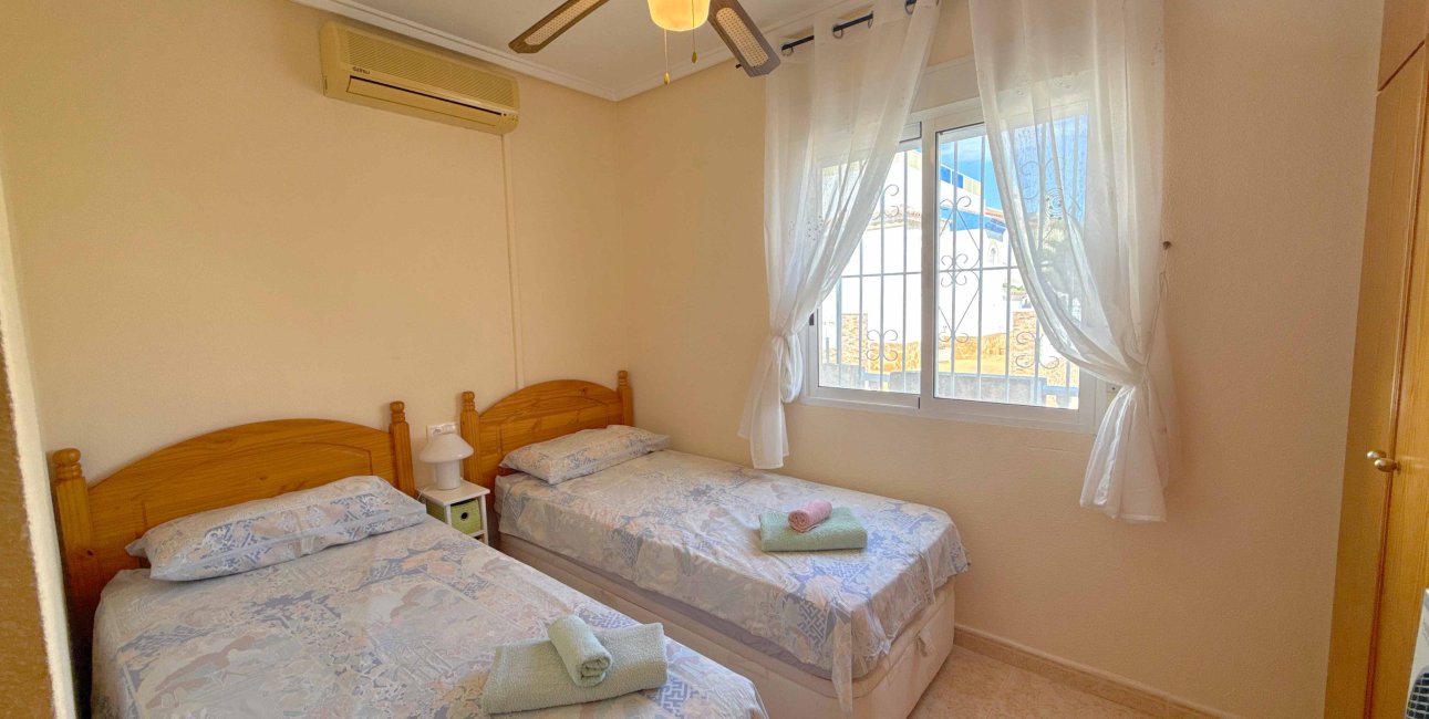 Resale - Townhouse -
Orihuela Costa - Los Dolses