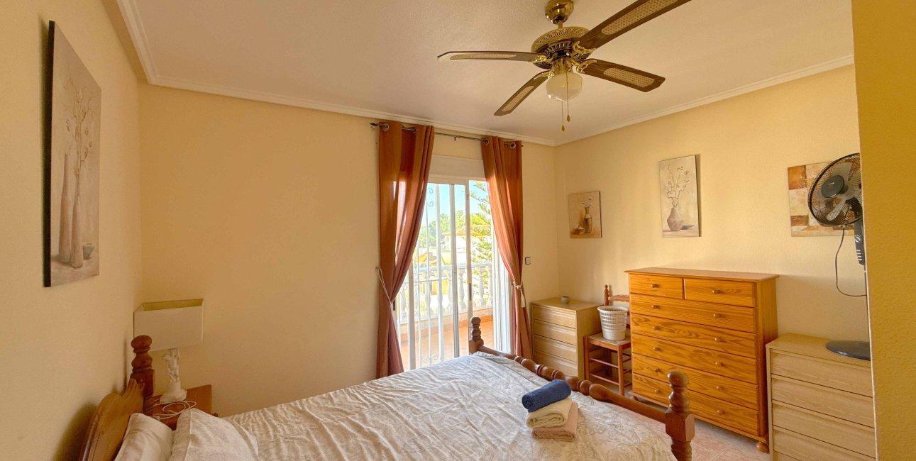 Resale - Townhouse -
Orihuela Costa - Los Dolses