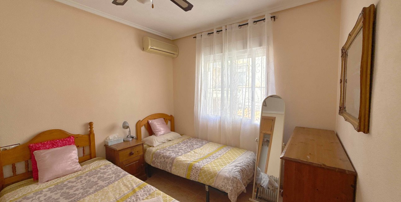 Resale - Townhouse -
Orihuela Costa - Los Dolses