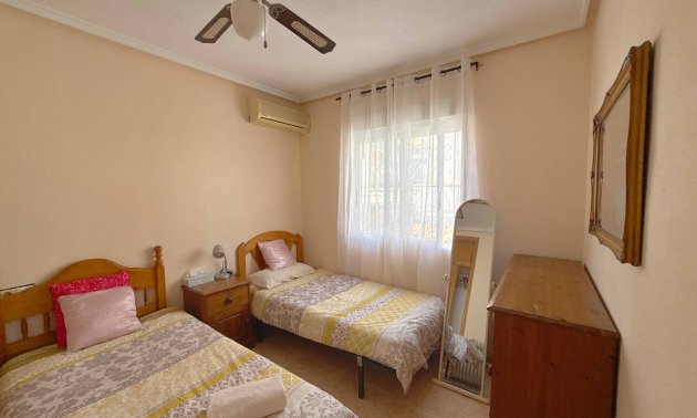 Resale - Townhouse -
Orihuela Costa - Los Dolses
