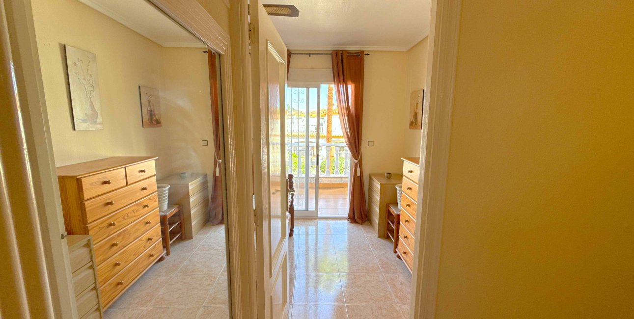 Resale - Townhouse -
Orihuela Costa - Los Dolses