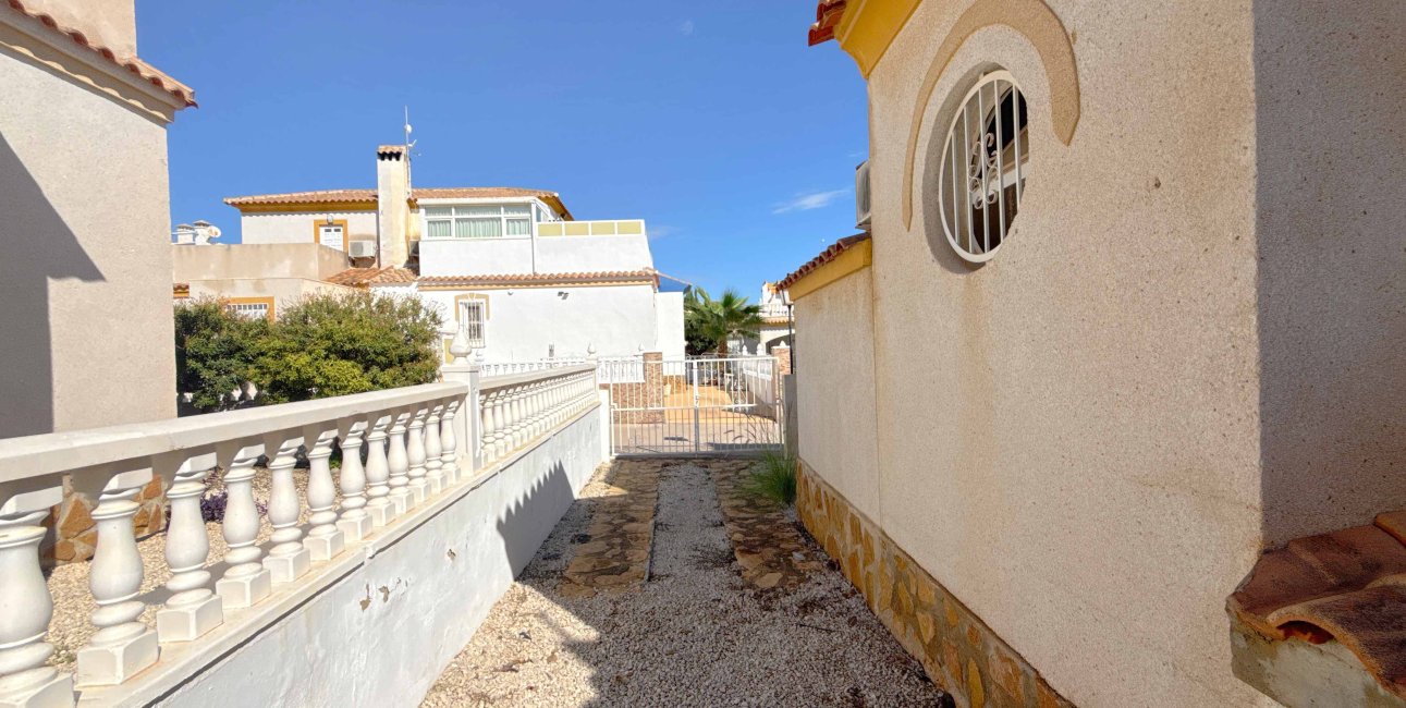 Resale - Townhouse -
Orihuela Costa - Los Dolses
