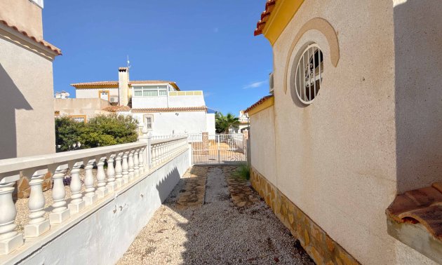 Resale - Townhouse -
Orihuela Costa - Los Dolses