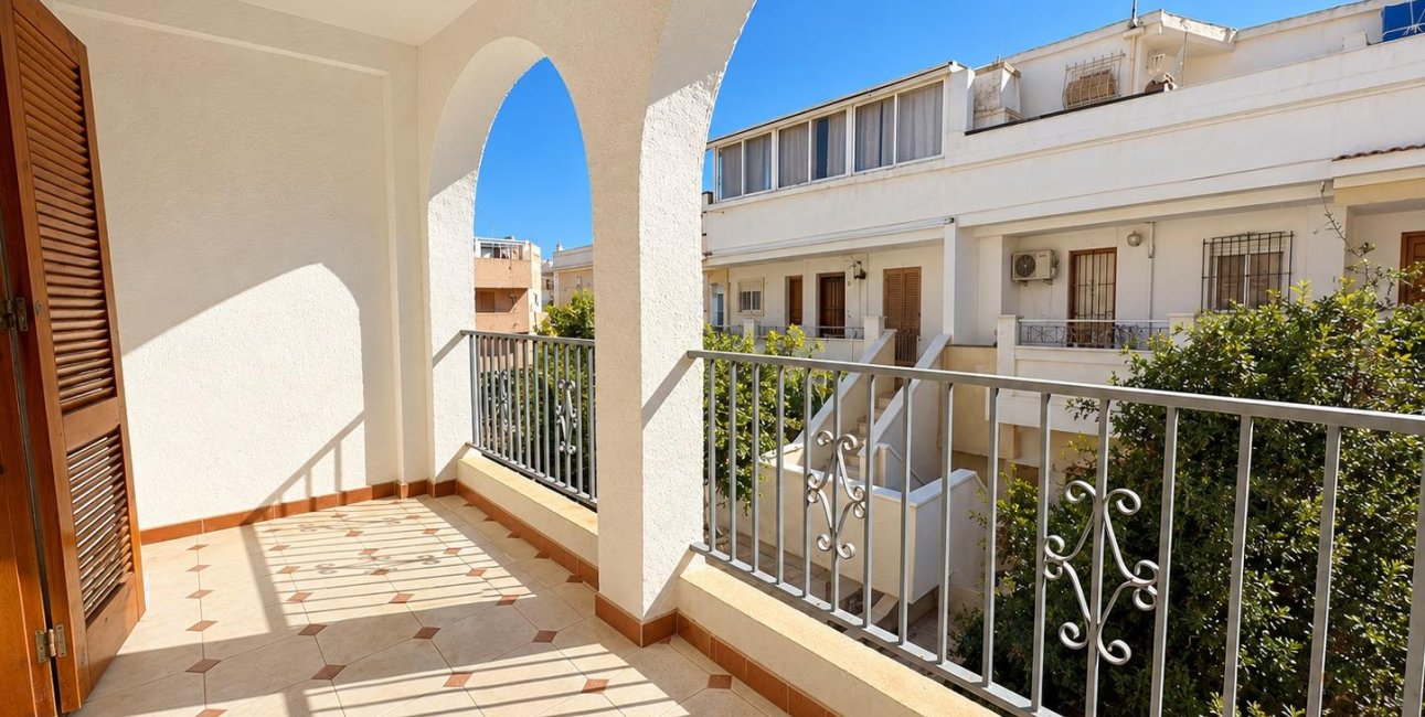 Rynek wtórny - Penthouse -
Torrevieja - La Mata