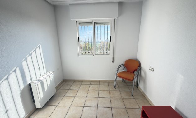 Reventa - Adosado -
Orihuela Costa - Los Balcones