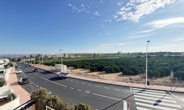 Reventa - Adosado -
Orihuela Costa - Los Balcones
