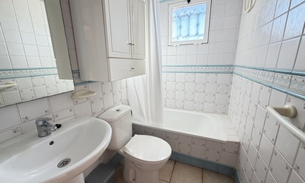 Reventa - Adosado -
Orihuela Costa - Los Balcones