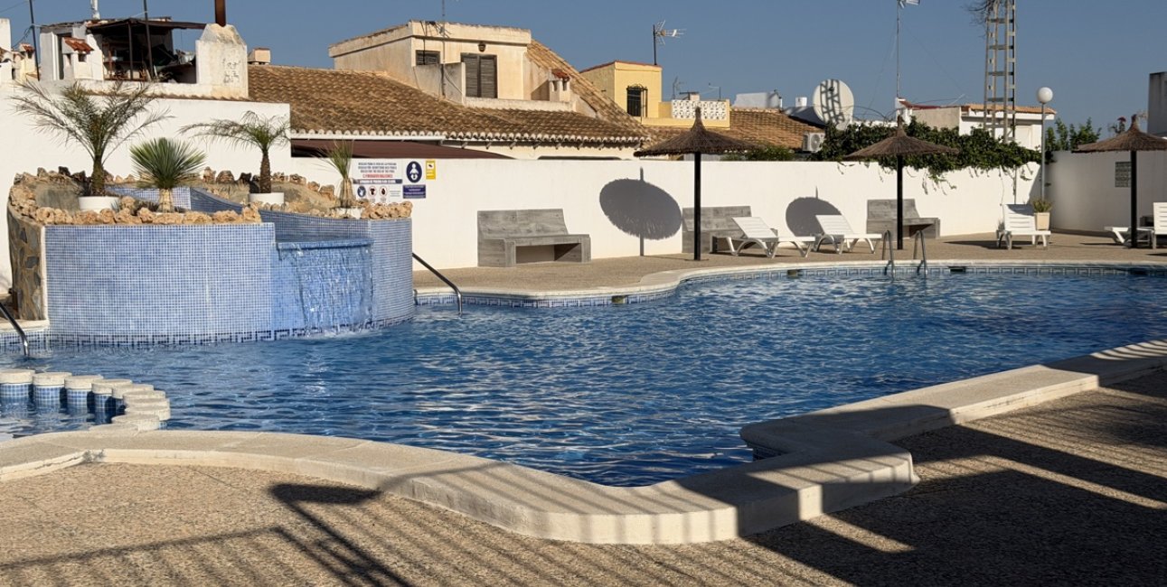 Reventa - Adosado -
Orihuela Costa - Los Balcones