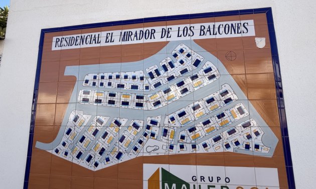 Reventa - Adosado -
Orihuela Costa - Los Balcones