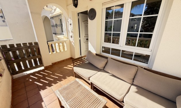 Resale - Bungalow -
Orihuela Costa - Las Ramblas