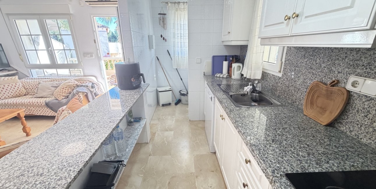 Resale - Bungalow -
Orihuela Costa - Las Ramblas