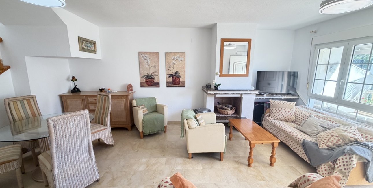 Resale - Bungalow -
Orihuela Costa - Las Ramblas