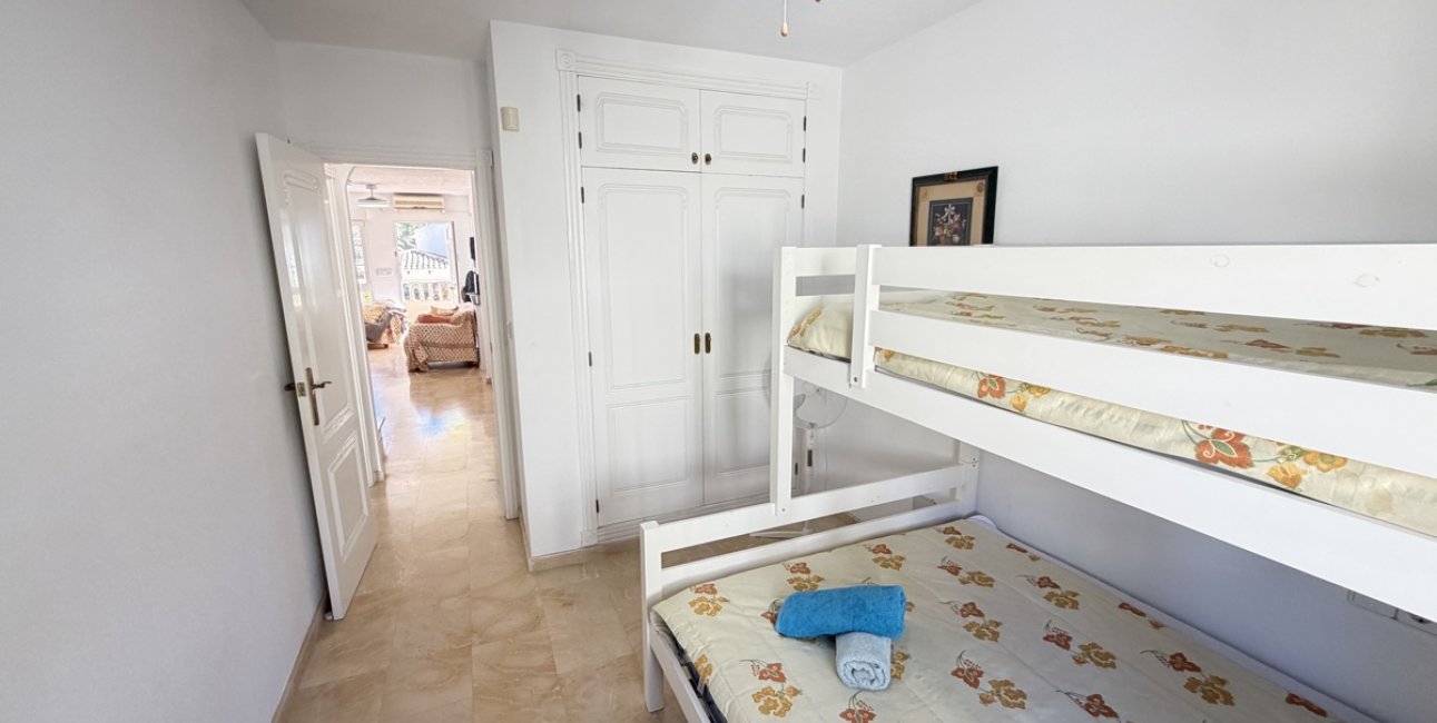 Resale - Bungalow -
Orihuela Costa - Las Ramblas