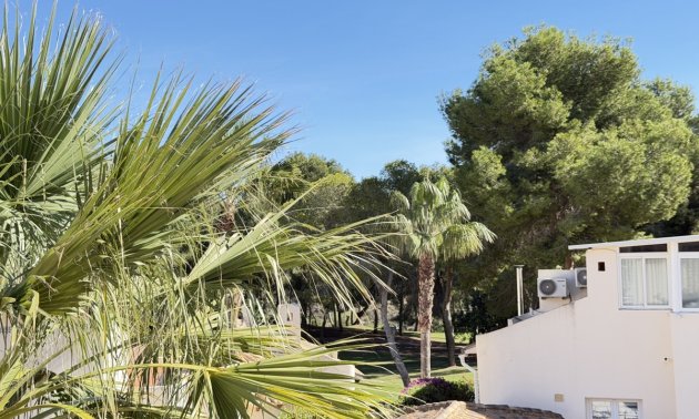 Resale - Bungalow -
Orihuela Costa - Las Ramblas