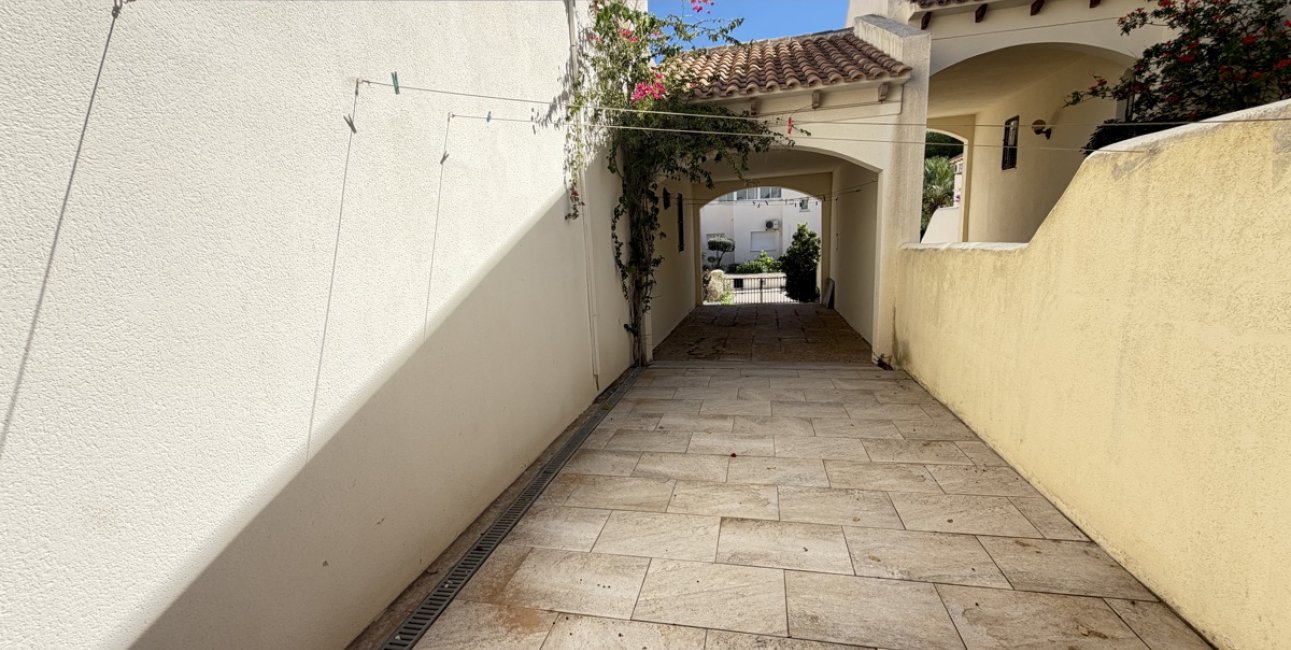 Resale - Bungalow -
Orihuela Costa - Las Ramblas