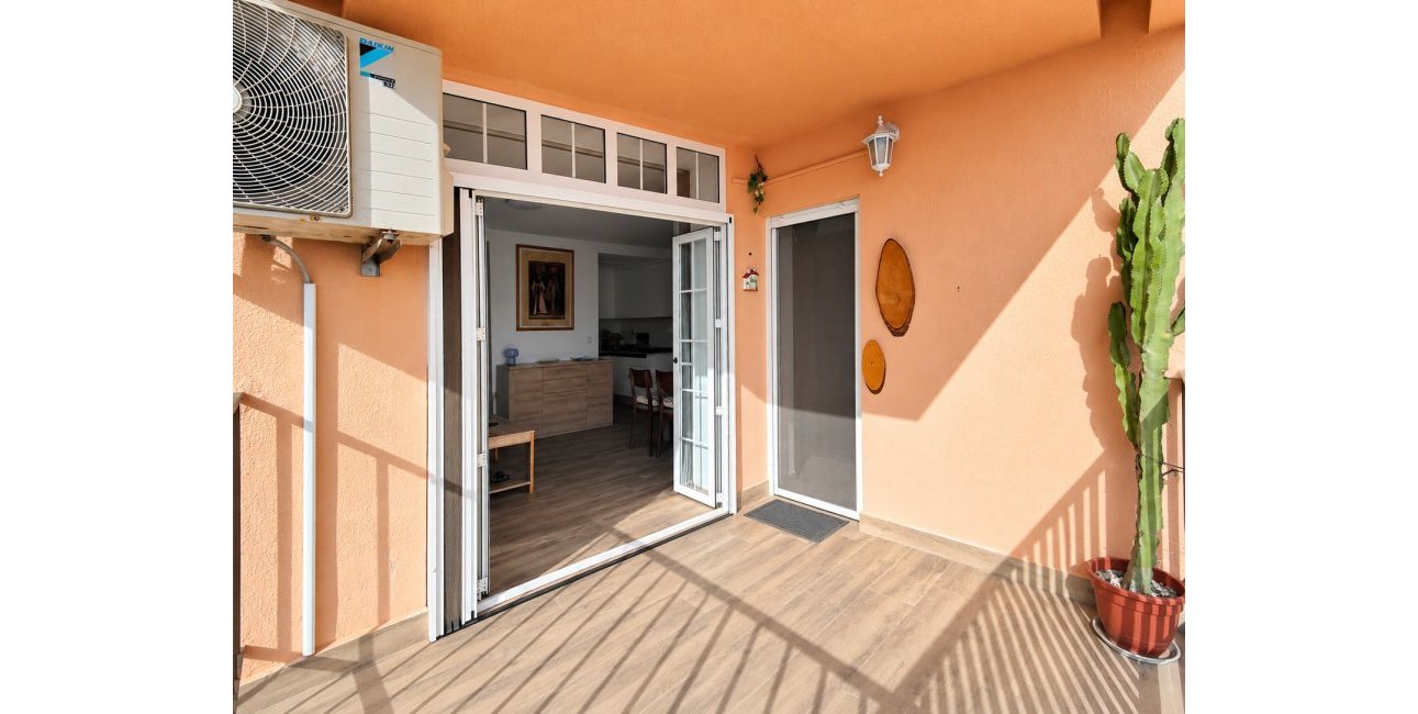 Resale - Apartment / flat -
Torrevieja - Torre La Mata