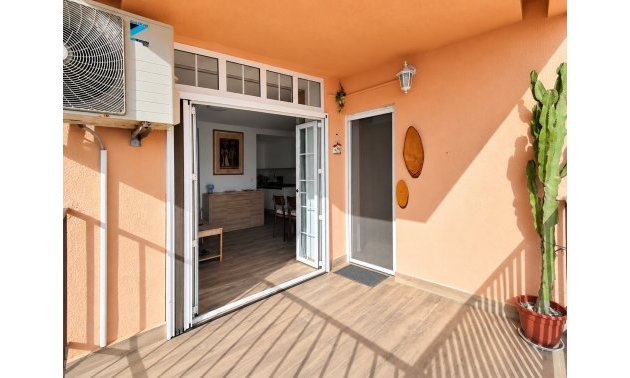 Resale - Apartment / flat -
Torrevieja - Torre La Mata