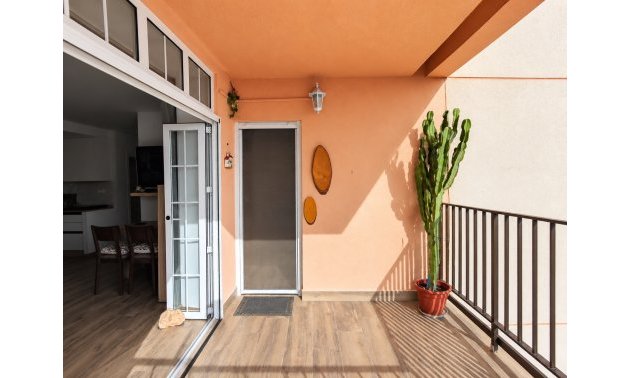 Resale - Apartment / flat -
Torrevieja - Torre La Mata