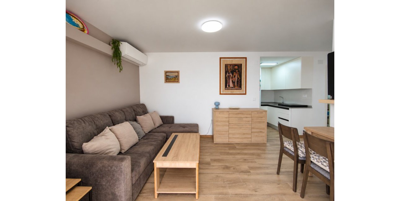 Resale - Apartment / flat -
Torrevieja - Torre La Mata