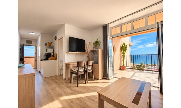 Resale - Apartment / flat -
Torrevieja - Torre La Mata