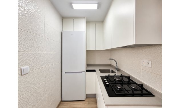 Resale - Apartment / flat -
Torrevieja - Torre La Mata