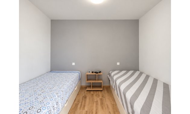 Resale - Apartment / flat -
Torrevieja - Torre La Mata