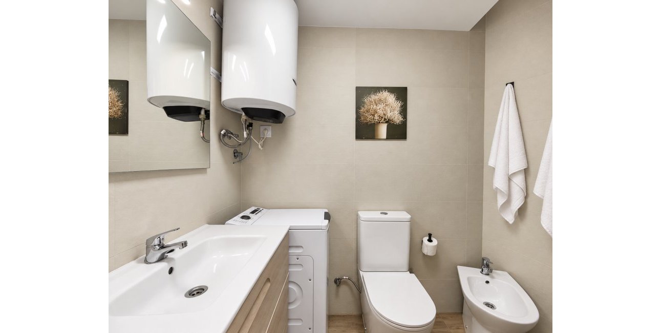 Resale - Apartment / flat -
Torrevieja - Torre La Mata