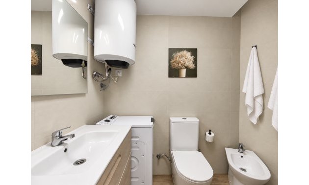 Resale - Apartment / flat -
Torrevieja - Torre La Mata