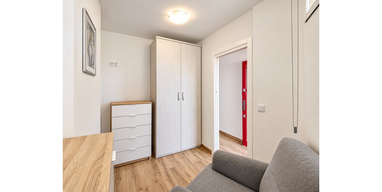Resale - Apartment / flat -
Torrevieja - Torre La Mata