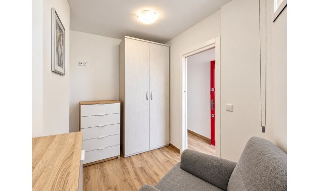 Resale - Apartment / flat -
Torrevieja - Torre La Mata