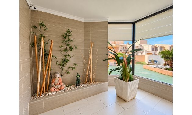 Resale - Apartment / flat -
Torrevieja - Torre La Mata