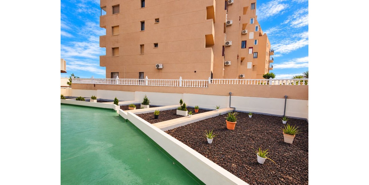 Resale - Apartment / flat -
Torrevieja - Torre La Mata