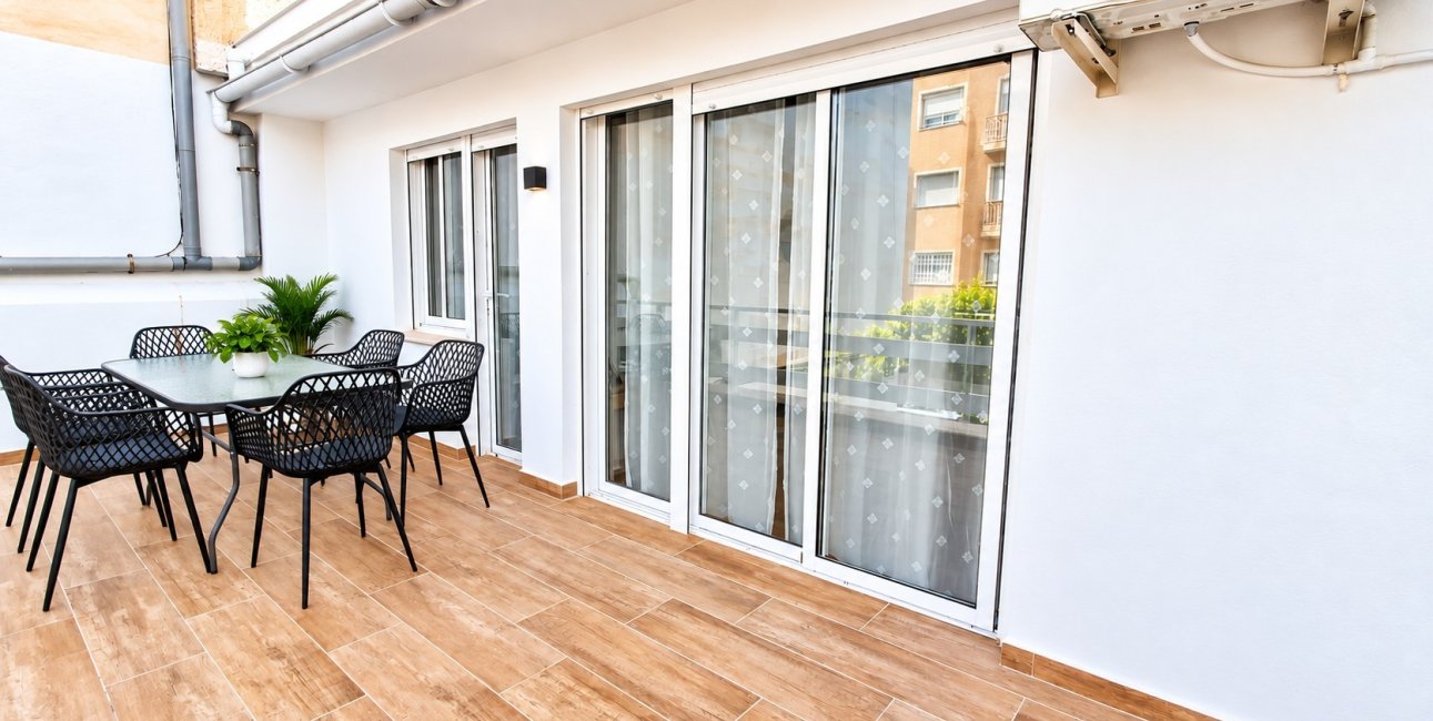Resale - Apartment / Duplex -
Torrevieja - Playa de los Locos