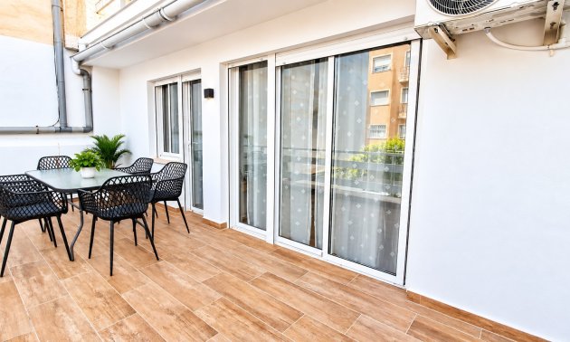 Resale - Apartment / Duplex -
Torrevieja - Playa de los Locos