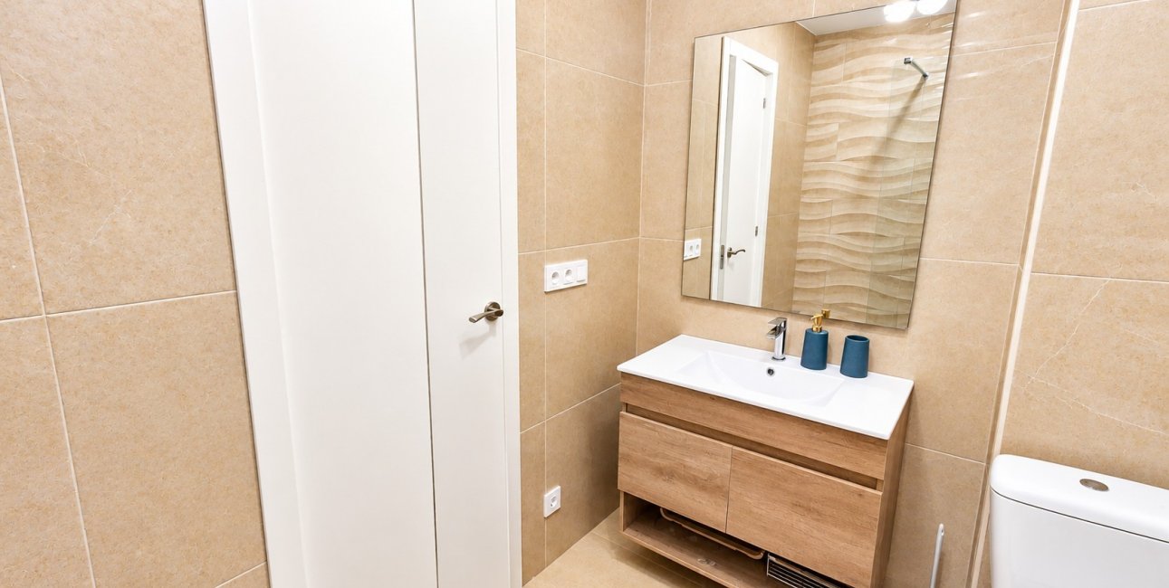 Resale - Apartment / Duplex -
Torrevieja - Playa de los Locos