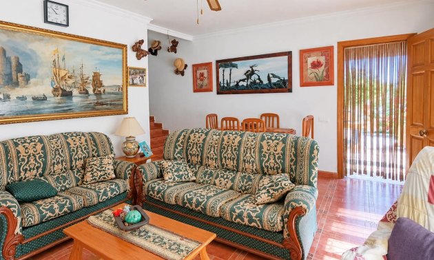 Resale - Villa -
San Miguel de Salinas - Ciudad De Las Comunicaciones
