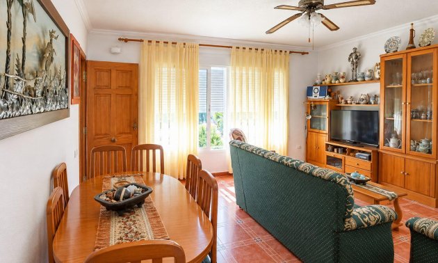 Resale - Villa -
San Miguel de Salinas - Ciudad De Las Comunicaciones