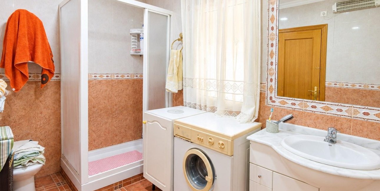 Resale - Villa -
San Miguel de Salinas - Ciudad De Las Comunicaciones