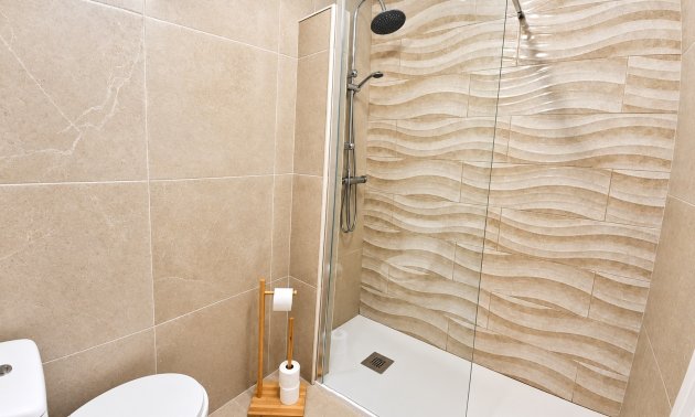Reventa - Apartamento / piso -
Torrevieja - Playa Los Locos