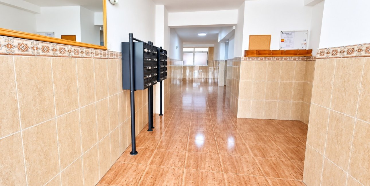 Reventa - Apartamento / piso -
Torrevieja - Playa Los Locos