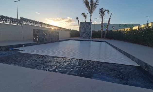 Obra nueva - Villa -
Los Montesinos - La Herrada