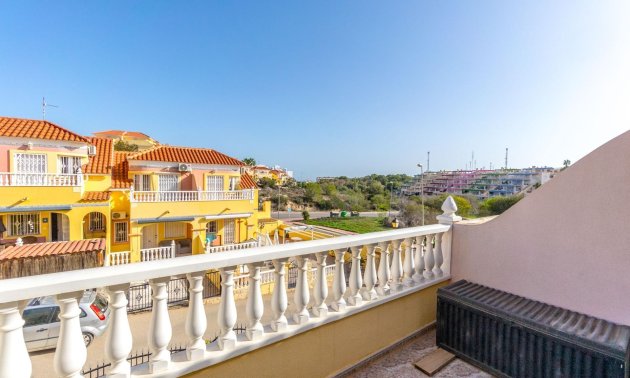 Rynek wtórny - Kamienica -
Orihuela Costa - Las Filipinas