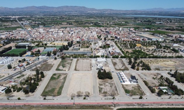 Rynek pierwotny - Willa -
Dolores - polideportivo