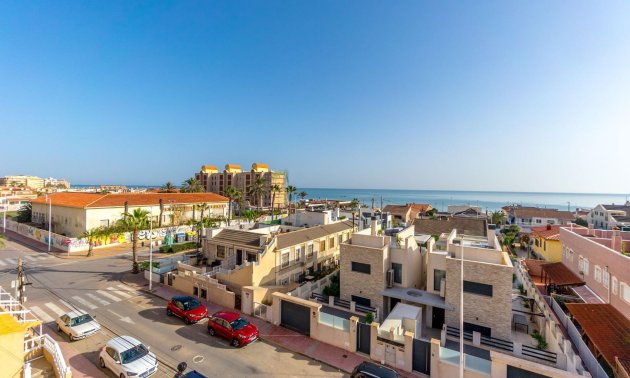 Rynek wtórny - Mieszkanie w bloku -
Torrevieja - La Mata