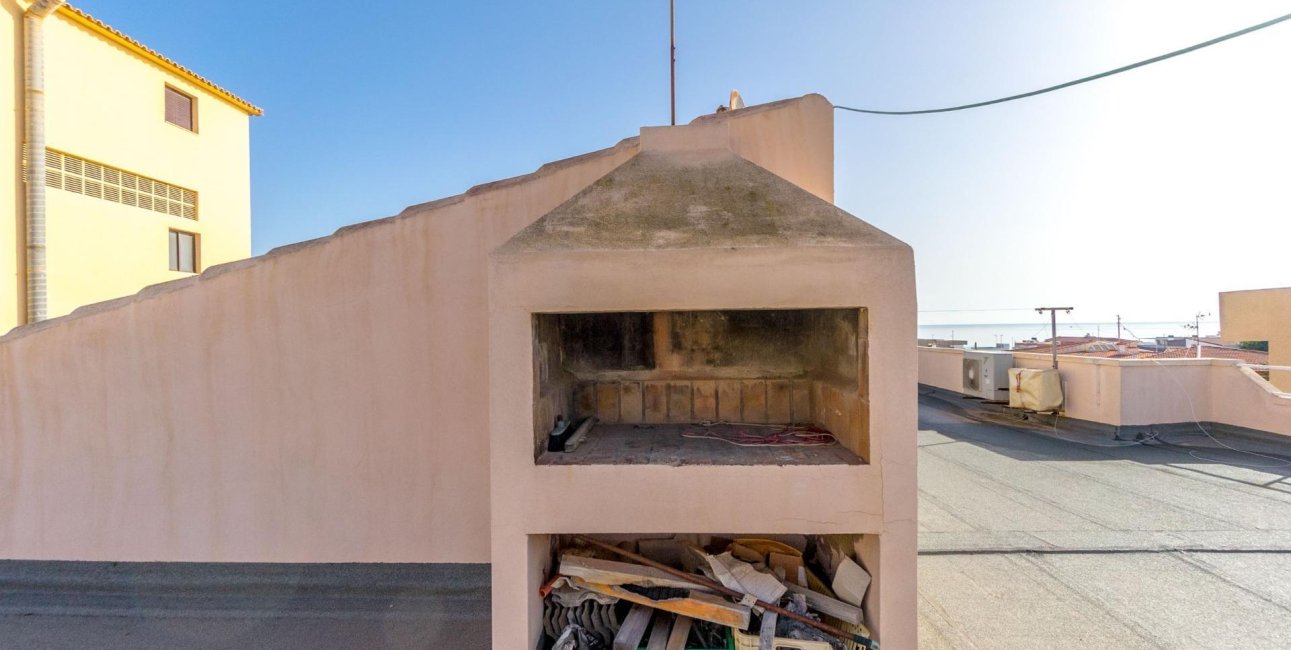 Rynek wtórny - Mieszkanie w bloku -
Torrevieja - La Mata