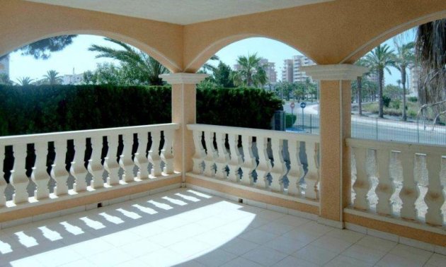 Rynek pierwotny - Willa -
La Manga del Mar Menor - La Manga Del Mar Menor