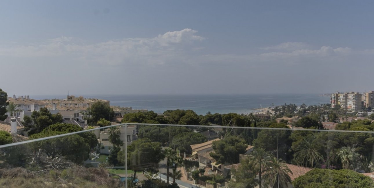 Obra nueva - Villa -
Orihuela Costa - Campoamor