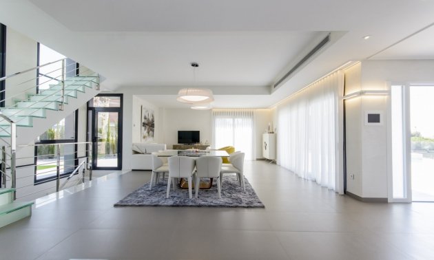 Obra nueva - Villa -
Orihuela Costa - Campoamor