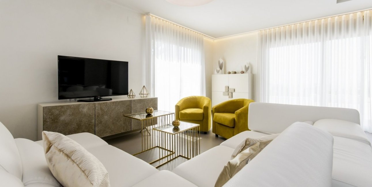 Obra nueva - Villa -
Orihuela Costa - Campoamor