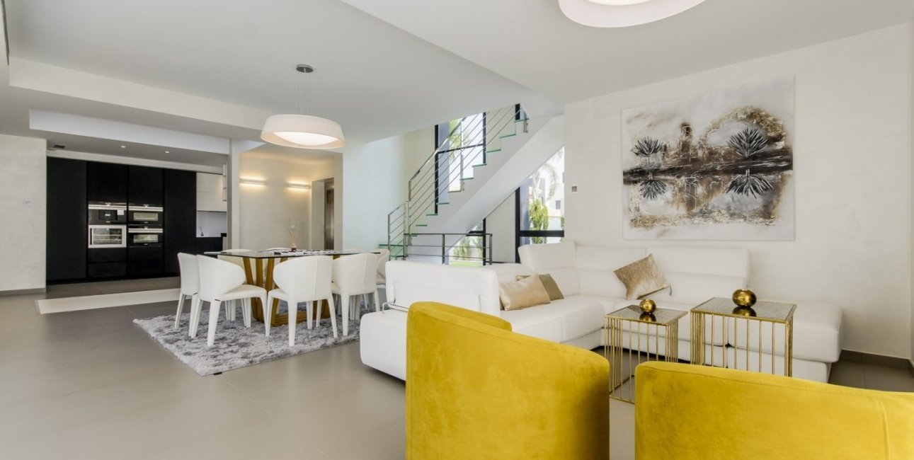 Obra nueva - Villa -
Orihuela Costa - Campoamor